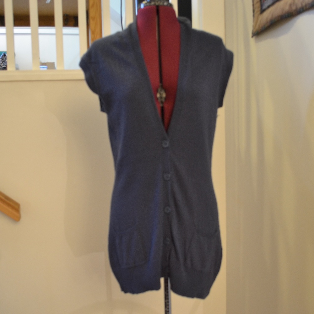 Context Sweater Vest
